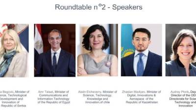  وزير الاتصالات يؤكد التزام مصر بتعزيز حوكمة الذكاء الاصطناعى عالميًا