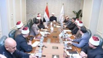 وزير الأوقاف يعقد اجتماعات عمل مكثفة لدراسة خطط وبرامج شهر رمضان