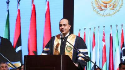 رئيس الرعاية الصحية يشارك في حفل تخرج كلية الدراسات العليا في الإدارة بالأكاديمية العربية للعلوم والتكنولوجيا