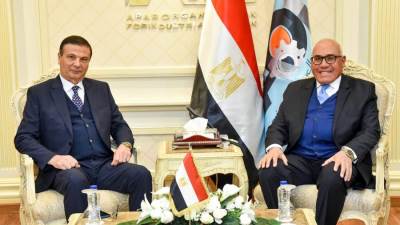 وزير الزراعة ورئيس الهيئة العربية للتصنيع يشهدان توقيع لتعزيز التعاون في مجال البحوث الزراعية