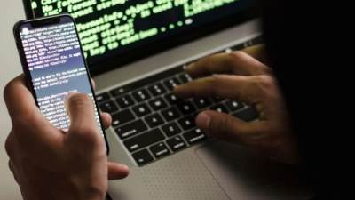 السجن 6 سنوات وغرامة 200 ألف جنيه لأحد مخترقي حسابات التواصل الاجتماعي لاتجاره بالبشر