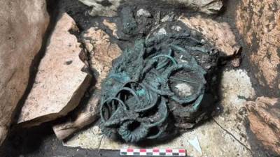 العثور على 200 مقبرة يعود تاريخها إلى ما قبل الرومان بإيطاليا