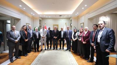 وزير التعليم العالي يستقبل خبراء برنامج "نحو إنشاء الأكاديمية المصرية لعلوم الرياضيات"