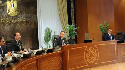 وزيرا المالية والاستثمار: تخفيض مدة النشاط اللازمة للانضمام للبرنامج.. وتيسير ضم المشروعات المتوسطة والصغيرة