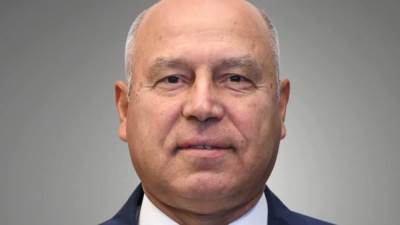 غداً .. لقاء وزير الصناعة والنقل مع المستثمرين الصناعيين بمحافظة السويس