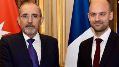 وزيرا خارجية الأردن وفرنسا يؤكدان رفض تهجير الفلسطينيين من أرضهم