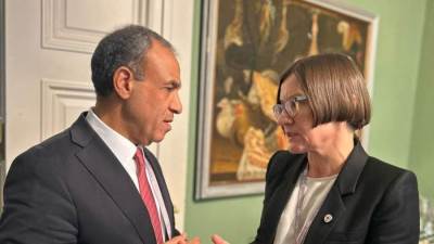 وزير الخارجية يلتقى مع رئيسة اللجنة الدولية للصليب الأحمر