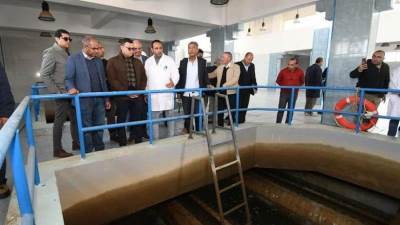 وزير الإسكان ومحافظ القليوبية يتفقدان مركز خدمة العملاء ومحطة تنقية مياه شرب بالقناطر الخيرية 