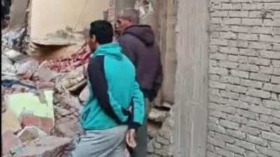 الاستعانة بلوادر لتسهيل عمليات رفع ركام المنزل المنهار بكرداسة