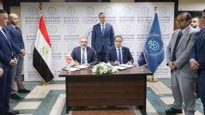 رئيس الرعاية الصحية يشهد توقيع تعاون مع "اتصالات مصر"