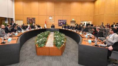 وزير الإسكان يعقد اجتماعه الدوري مع أعضاء مجلسي "النواب والشيوخ"