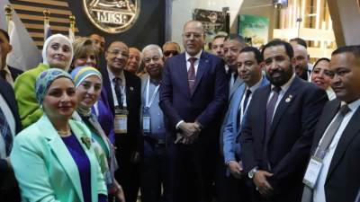 وزير العمل يتفقد معرض مصر الدولي للطاقة  (EGYPES 2025)