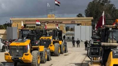 وصول معدات إعادة الإعمار والمنازل المتنقلة إلى قطاع غزة