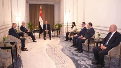 الرئيس السيسي يؤكد التزام الدولة المصرية بتقديم كافة التسهيلات اللازمة للشركات الإسبانية المتخصصة في السياحة