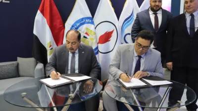 رئيس شركة صان مصر للصيانة يوقع عددا من اتفاقيات التعاون علي هامش "ايجيبس 2025"