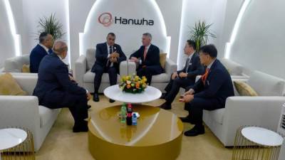 وزير الدولة للإنتاج الحربى  يلتقى وزير الدولة لشؤون الدفاع الإماراتى