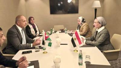 وزيرة البيئة تعقد لقاءا مع نظيرها الأردنى لمناقشة مستجدات خطة عمل الهيئة