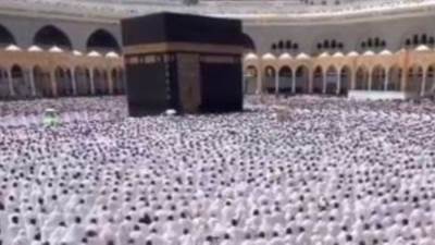 السعودية تحظر بث صلوات التراويح بالمساجد عبر وسائل الإعلام