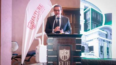 وزير الصحة والسكان يفتتح مؤتمر "قمة زراعة الأسنان" لمناقشة احدث التطورات والابتكارات