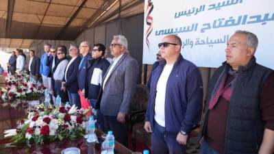 وزير الرياضة يفتتح مهرجان "ذا كلاش للكرة الطائرة الشاطئية" للهواة بمشاركة 30 دولة بسهل حشيش