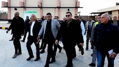 وزير الإسكان يصل دمياط ويتفقد محطة رفع الصرف الصحي الرئيسية بالمدينة