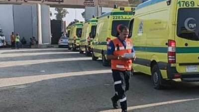 ميناء رفح البري يستقبل 37 مصابا و59 مرافقاً فلسطينياً من غزة