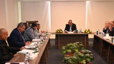 محافظ جنوب سيناء يؤكد أهمية تحسين مستوى الخدمات المقدمة للمواطنين والعمل على توفير الاحتياجات بأعلى جودة