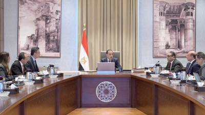 رئيس الوزراء يُتابع مع وزير التموين جهود حوكمة منظومة الدعم