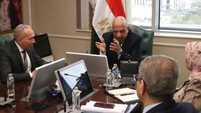 وزير الكهرباء يبحث مع مجموعة "جيزة للأنظمة" التعاون فى مجالات التحول الرقمي