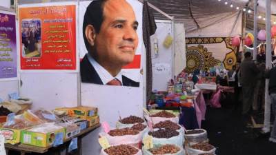 محافظ الإسماعيلية يفتتح معرض “أهلًا رمضان” بحديقة الشيخ زايد