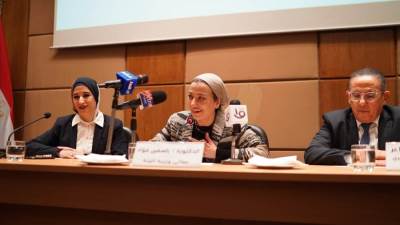 وزيرة البيئة تعلن مشاركة القطاع الخاص السياحى فى رصد البيئة البحرية