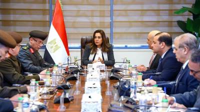 وزيرة التنمية المحلية تتابع جهود الربط بين منظومات تقنين أراضى الدولة والتصالح علي مخالفات البناء وتراخيص البناء والمتغيرات المكانية