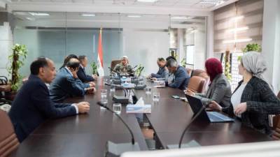 وزيرة البيئة تبحث مع رئيس  مجلس إدارة الأتحاد المصرى للغرف السياحية مجالات التعاون