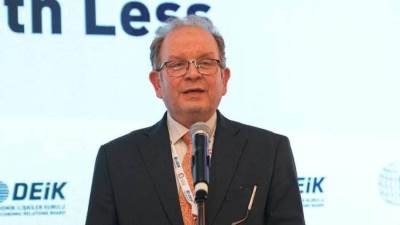 الوحدة المركزية للمشاركة مع القطاع الخاص بوزارة المالية تحصد جائزتين دوليتين من منظمة «WAPPP» ومؤتمر «PPP WEEK» بأسطنبول