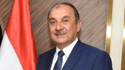 وزير قطاع الأعمال العام يقدم واجب العزاء في وفاة 3 من العاملين بشركة غزل المحلة