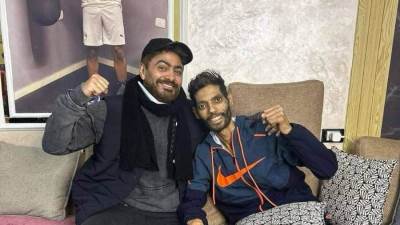 تامر حسني يدعم إبراهيم شيكا.. تكفل بالعلاج وزيارة خاصة للاطمئنان عليه