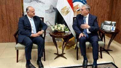 بدوى: إلتزام الشركاء الأجانب بمشروعاتهم فى مصر يظهر جاذبية المناخ الاستثمارى