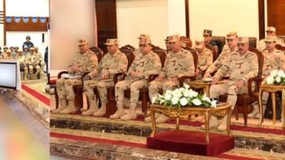 الفريق أحمد خليفة يشهد المرحلة الرئيسية لمشروع مراكز القيادة التعبوى للأسطول الشمالى