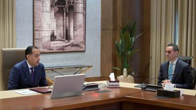 رئيس الوزراء يتابع مع وزير الاستثمار والتجارة الخارجية أهم ملفات العمل