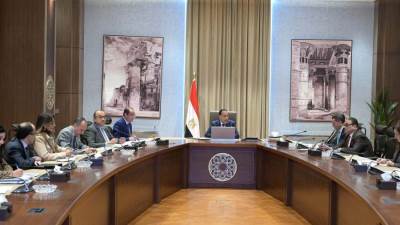 مدبولى يستعرض موقف منظومة تداول الأقطان.. ويوجه بسرعة سداد مستحقات المزارعين