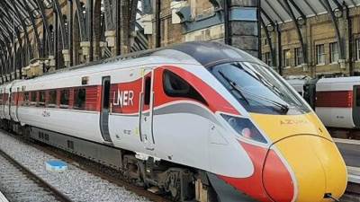 ارتفاع أسعار تذاكر السكك الحديدية في إنجلترا لأول مرة منذ أكثر من عقد من الزمان