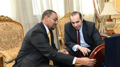 وزير الشئون النيابية والقانونية والتواصل السياسي يستقبل وزير الدولة للعدل والشئون الدستورية بجمهورية الصومال