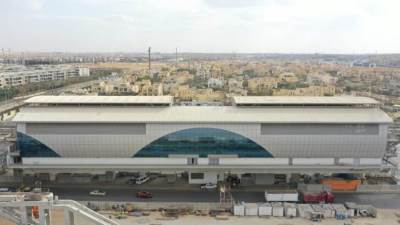 التشطيبات النهائية لمحطات مشروع مونوريل شرق النيل.. صور