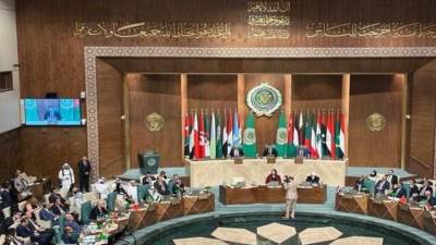 القمة العربية الطارئة بالقاهرة: التهجير مرفوض وندين قرار الاحتلال بإغلاق المعابر