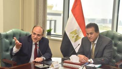 هيئة الدواء تشهد اتفاقية توطين أدوية الاورام بين ساندوز العالمية وسيديكو