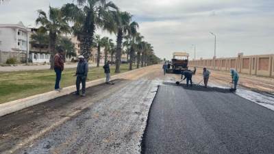 وزير الإسكان يتابع مشروعات تطوير الطرق والمرافق والمبادرة الرئاسية" سكن لكل المصريين" ببرج العرب الجديدة