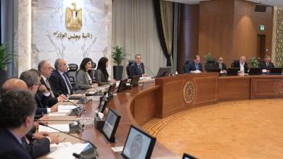 رئيس الوزراء يلتقي أعضاء اللجنة الاستشارية لتنمية الصادرات