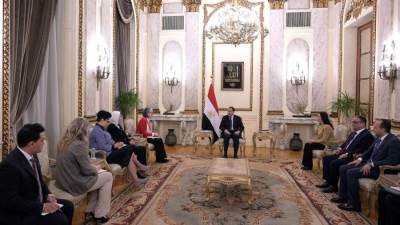 الاتحاد الدولى لجمعيات الهلال والصليب الأحمر: نتطلع للتعاون مع مصر فى إعادة إعمار غزة