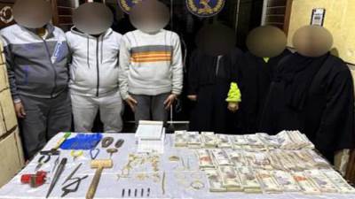 ضبط تشكيل عصابي بالقاهرة تخصص في اصطناع دمغات مقلدة للمشغولات الذهبية والإتجار بها