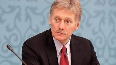 الكرملين يعلن إمكانية إجراء محادثة هاتفية بين بوتين وترامب